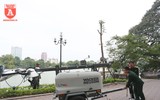 Rà soát mặt đáy hồ Hoàn Kiếm, trước khi tiến hành nạo vét bùn